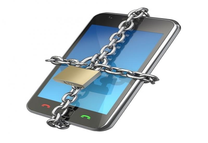 كيف تحمي هاتفك من الاختراق كيف تحمي هاتفك المحمول من الاختراق