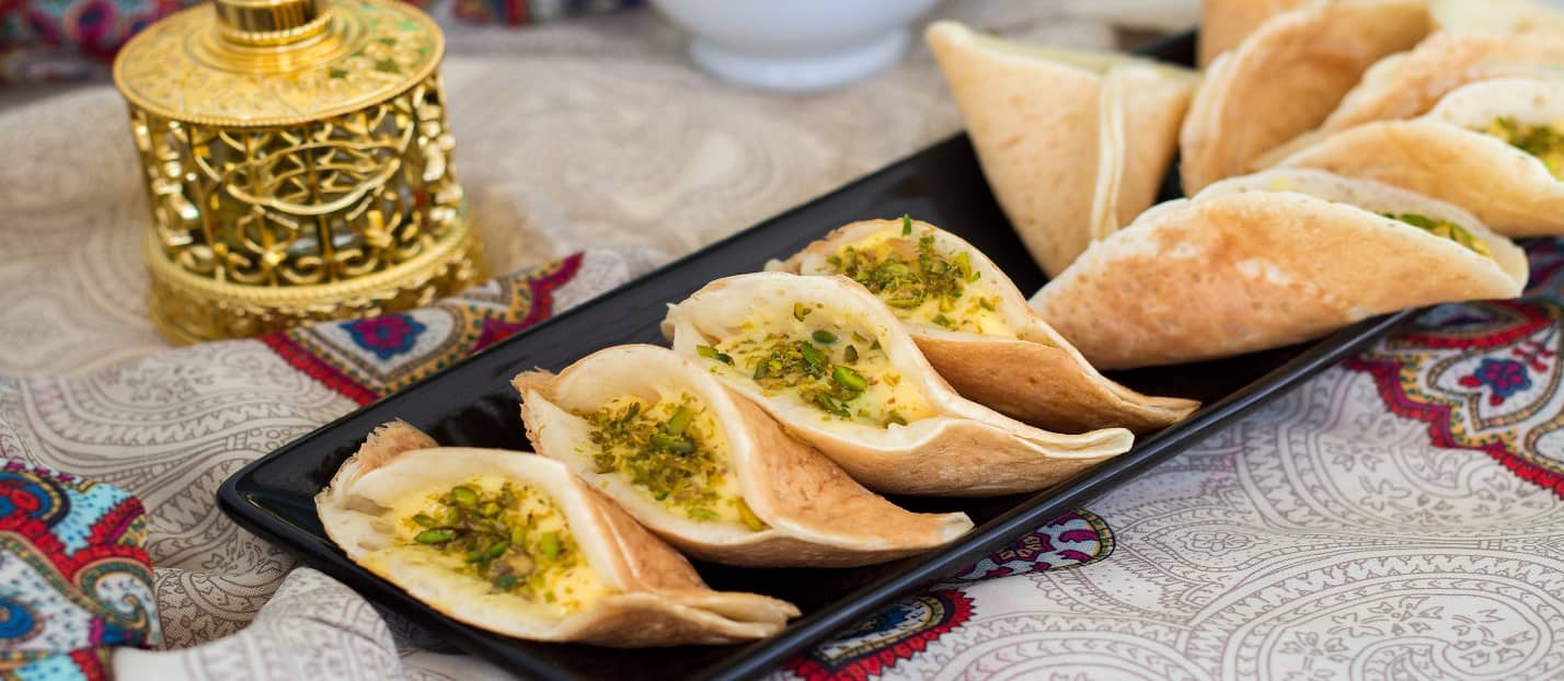 القطايف بدون سميد القطايف بدون سميد سهلة وسريعة